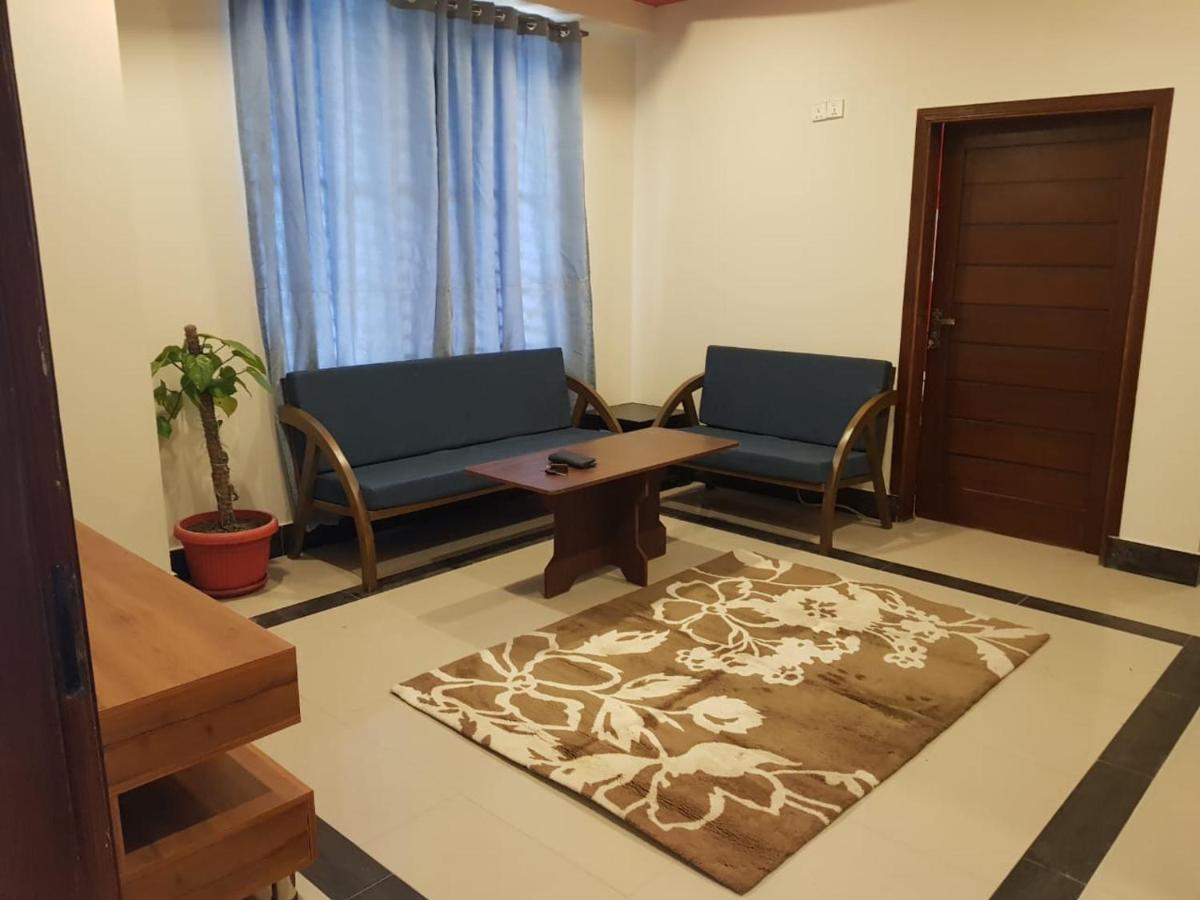 Republika Urban Appartement Abbottabad Buitenkant foto