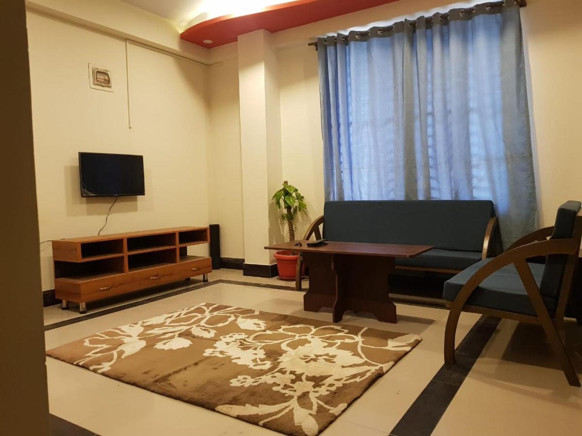 Republika Urban Appartement Abbottabad Buitenkant foto