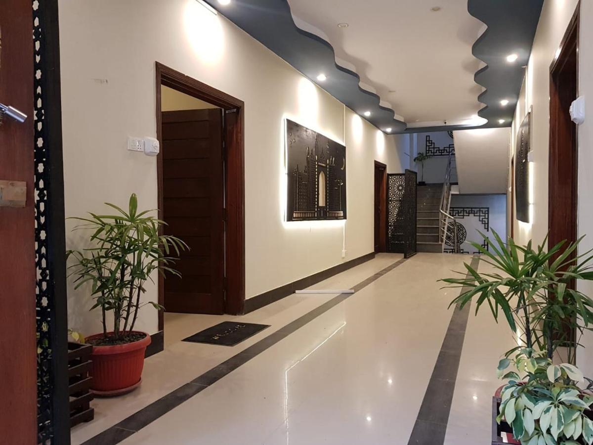 Republika Urban Appartement Abbottabad Buitenkant foto