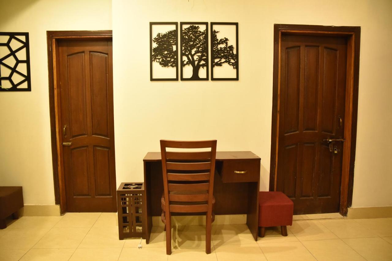 Republika Urban Appartement Abbottabad Buitenkant foto
