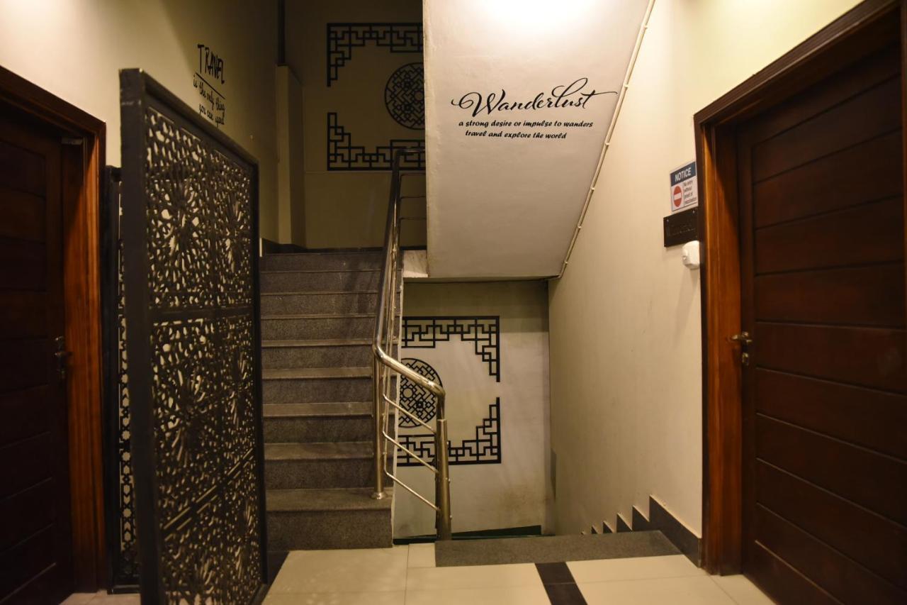Republika Urban Appartement Abbottabad Buitenkant foto